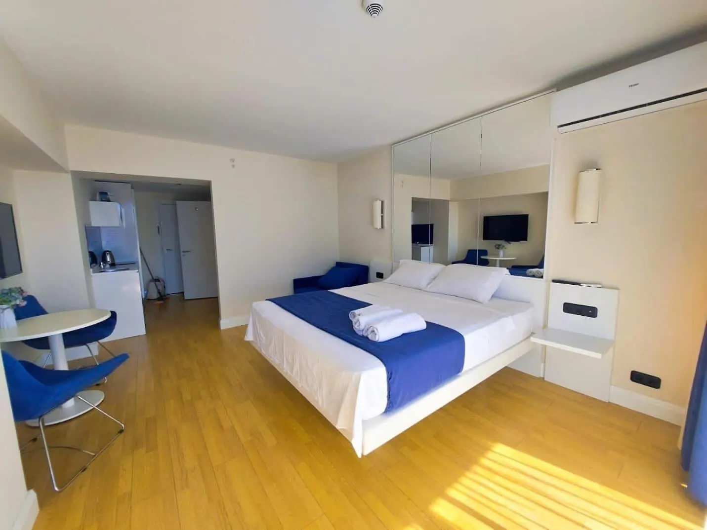 Aparthotel Panorama Batumi 5*,  Georgia